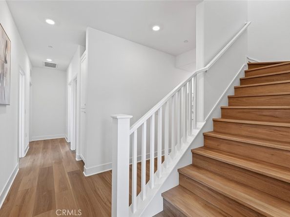 418 Lobata, Irvine CA 92618