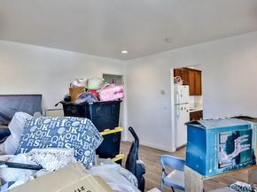 1877 S Cloverdale Avenue, Los Angeles CA 90019
