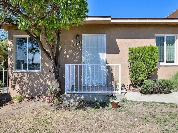 1877 S Cloverdale Avenue, Los Angeles CA 90019