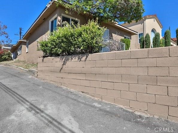 1877 S Cloverdale Avenue, Los Angeles CA 90019