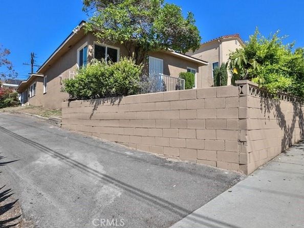 1877 S Cloverdale Avenue, Los Angeles CA 90019
