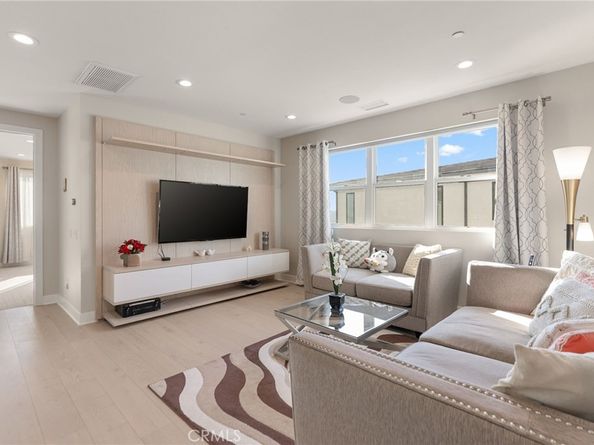 11773 N Greenwood, Porter Ranch CA 91326