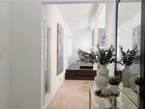 20224 Chapter, Woodland Hills CA 91364