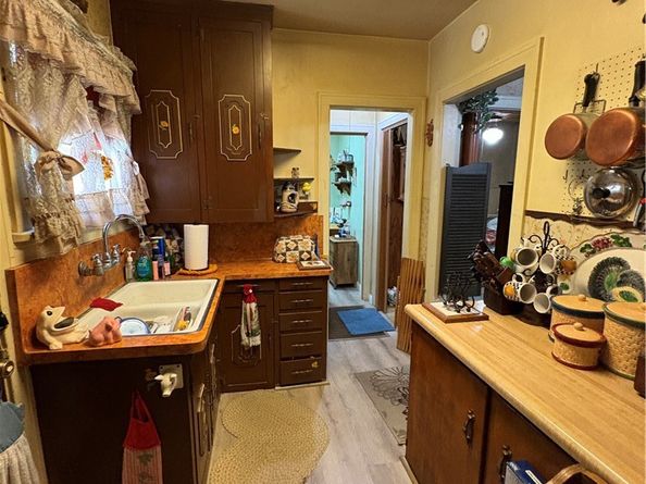 485 Highland Court, Upland CA 91786