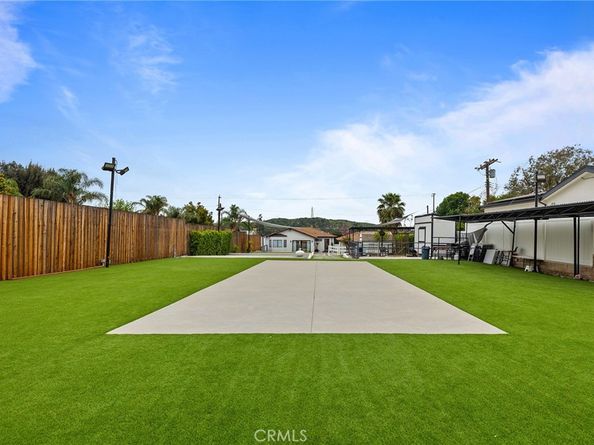 10635 Foothill Boulevard, Sylmar CA 91342