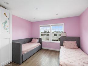 10635 Foothill Boulevard, Sylmar CA 91342