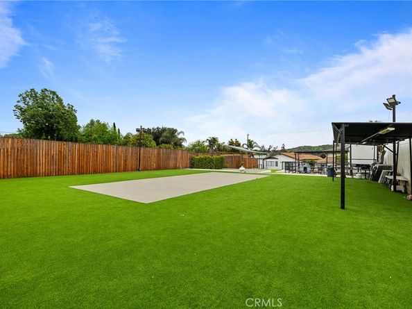 10635 Foothill Boulevard, Sylmar CA 91342