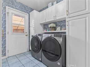 6838 King, Bell CA 90201
