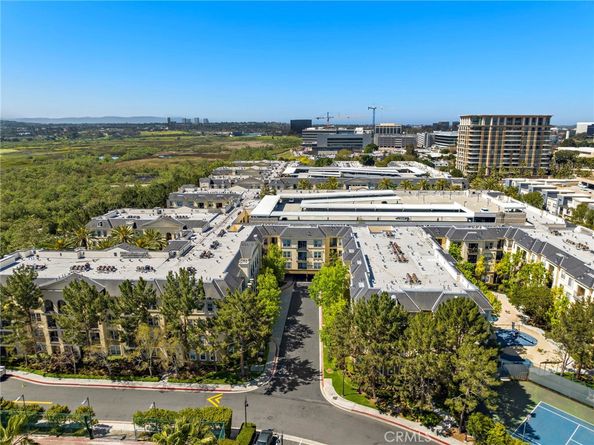 3131 Watermarke Place, Irvine CA 92612