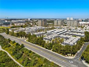 3131 Watermarke Place, Irvine CA 92612