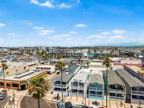 2212 W Oceanfront, Newport Beach CA 92663