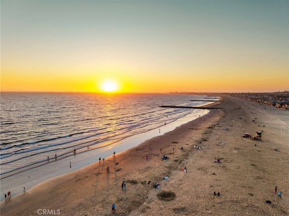 2212 W Oceanfront, Newport Beach CA 92663