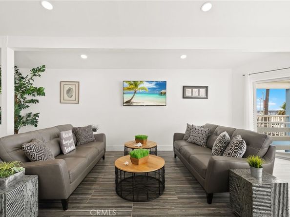 2212 W Oceanfront, Newport Beach CA 92663