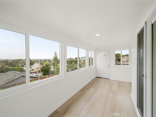 5057 Inaglen Way, Los Angeles CA 90043