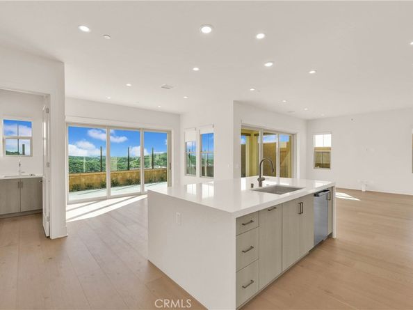 100 Mossvine, Irvine CA 92618