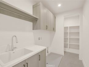 100 Mossvine, Irvine CA 92618