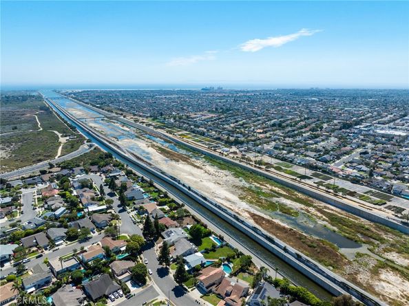 2761 Sandpiper Drive, Costa Mesa CA 92626