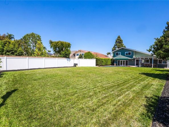 2761 Sandpiper Drive, Costa Mesa CA 92626
