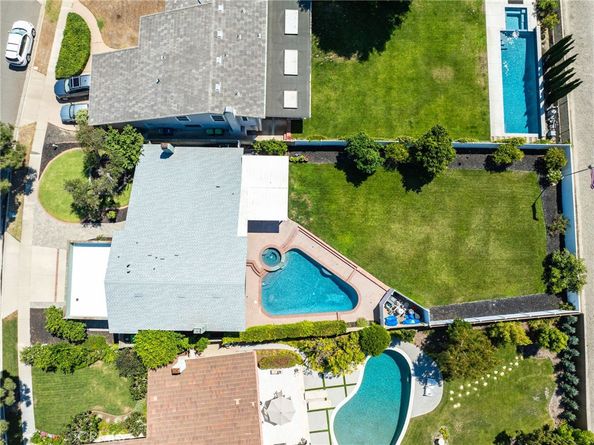 2761 Sandpiper Drive, Costa Mesa CA 92626