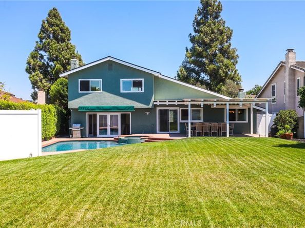 2761 Sandpiper Drive, Costa Mesa CA 92626
