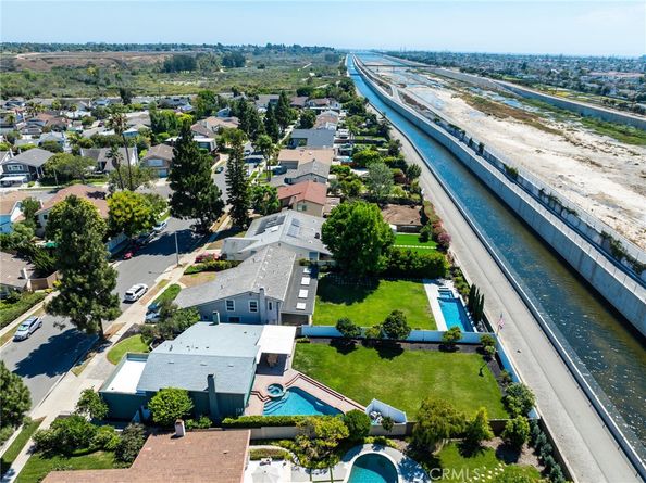 2761 Sandpiper Drive, Costa Mesa CA 92626