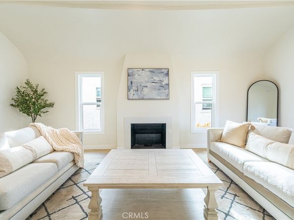 1818 W 79th Street, Los Angeles CA 90047