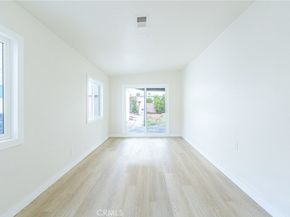 1818 W 79th Street, Los Angeles CA 90047