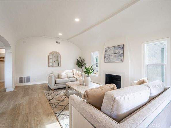 1818 W 79th Street, Los Angeles CA 90047