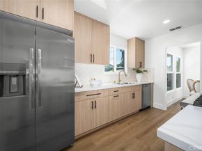 2511 Nipomo Avenue, Long Beach CA 90815