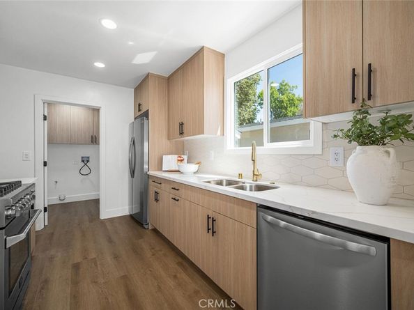 2511 Nipomo Avenue, Long Beach CA 90815