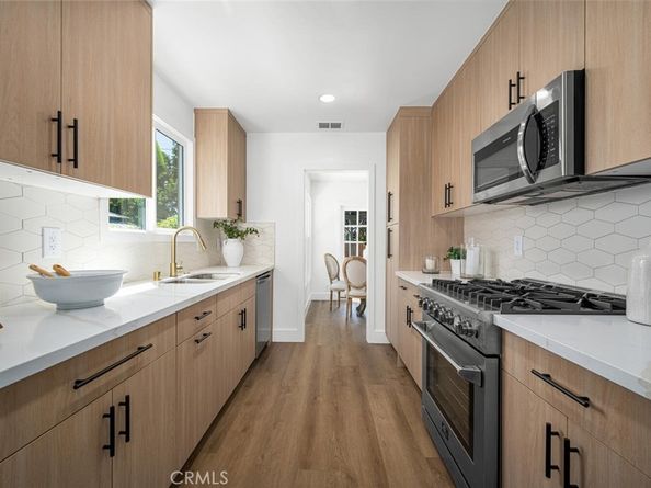 2511 Nipomo Avenue, Long Beach CA 90815