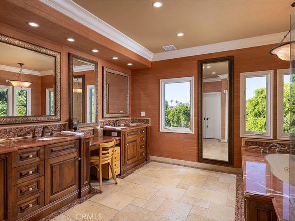 25281 Derbyhill Drive, Laguna Hills CA 92653