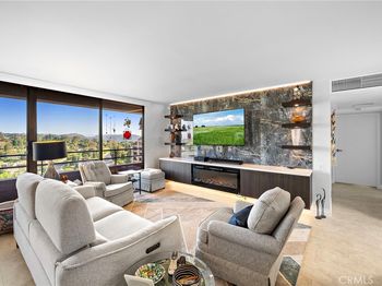 24055 Paseo Del Lago