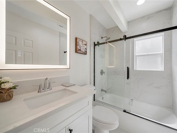 3211 W Jeffries Avenue, Burbank CA 91505