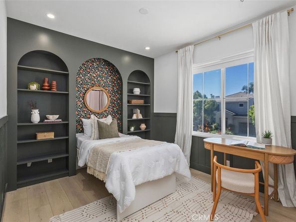 29 Straw Flower, Irvine CA 92620