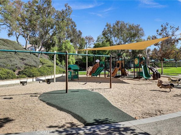 12 Poppyfield Lane, Rancho Santa Margarita CA 92688