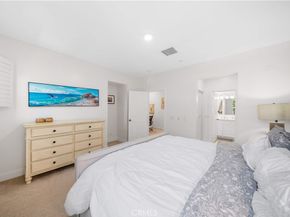 120 Jadestone, Irvine CA 92603
