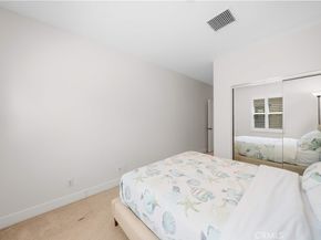 120 Jadestone, Irvine CA 92603