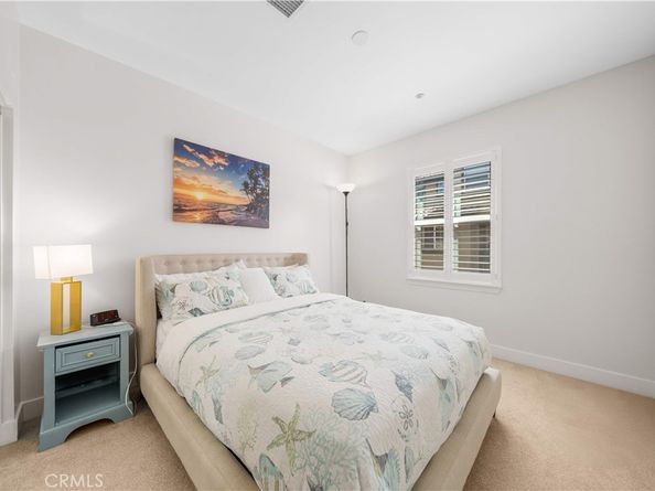 120 Jadestone, Irvine CA 92603