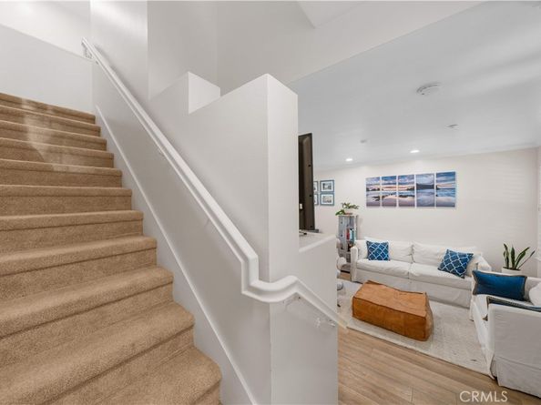 120 Jadestone, Irvine CA 92603