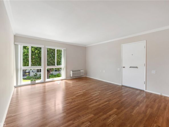 2267 Via Puerta D, Laguna Woods CA 92637