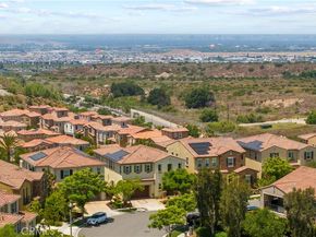 46 Dogwood, Lake Forest CA 92630