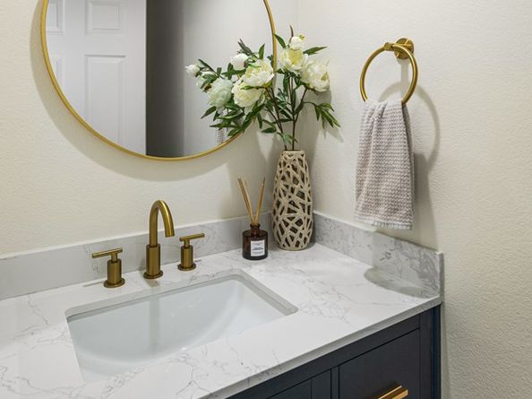 20 Marigold 15, Irvine CA 92614