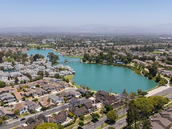 20 Marigold 15, Irvine CA 92614