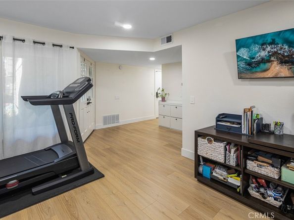 20 Marigold 15, Irvine CA 92614