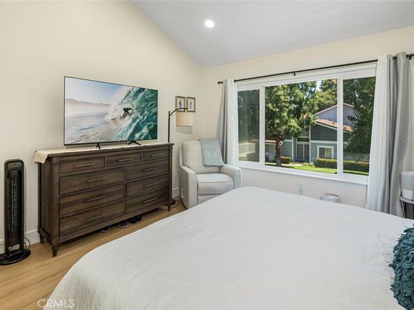 20 Marigold 15, Irvine CA 92614
