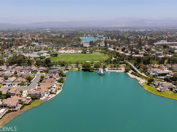 20 Marigold 15, Irvine CA 92614