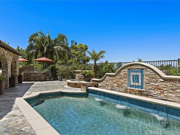 19 Dennis Lane, Ladera Ranch CA 92694