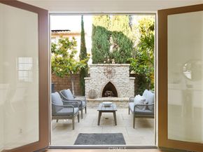 3 Kent Court, Ladera Ranch CA 92694