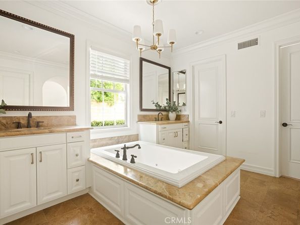3 Kent Court, Ladera Ranch CA 92694
